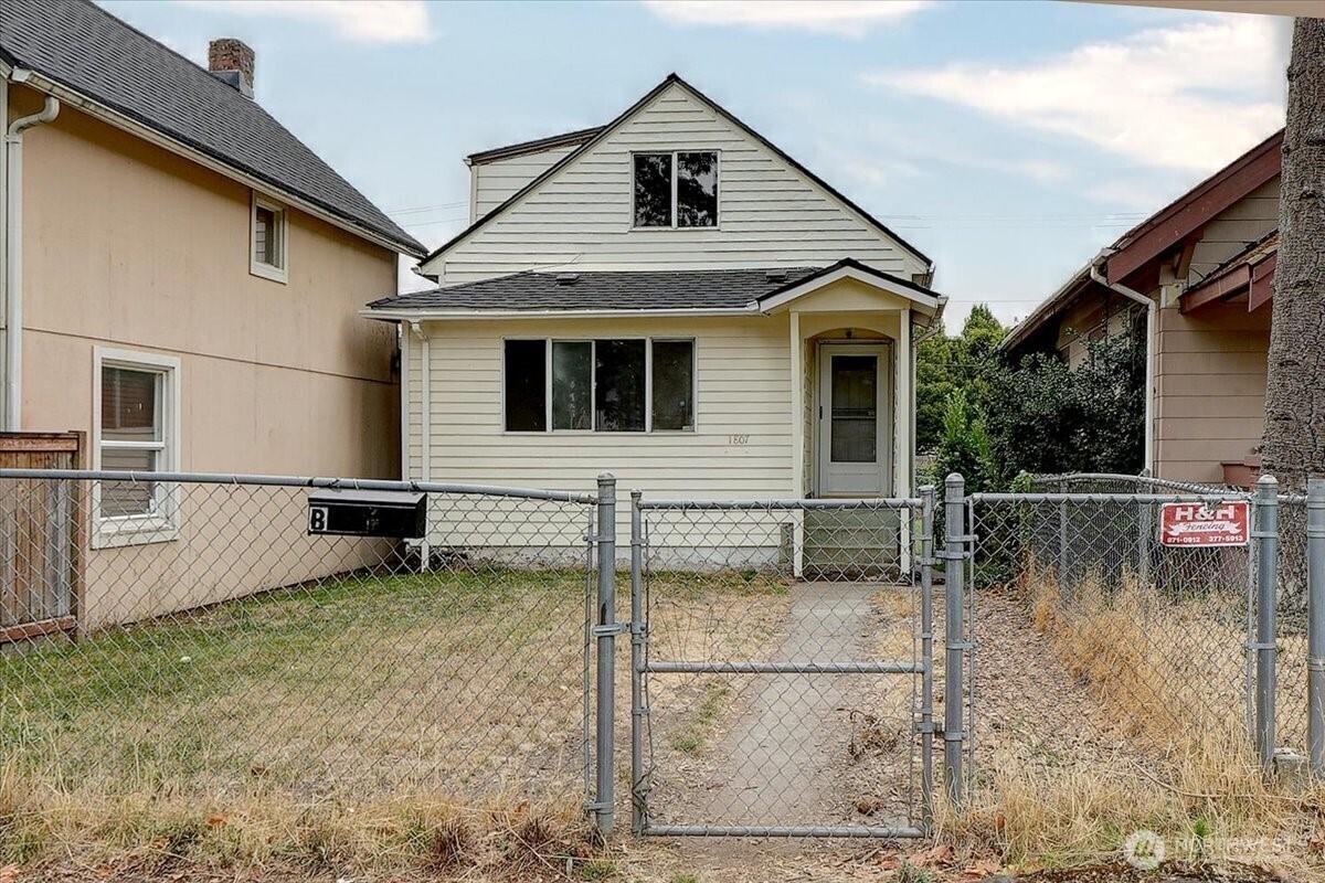 MLS #NWM2432805 image #0