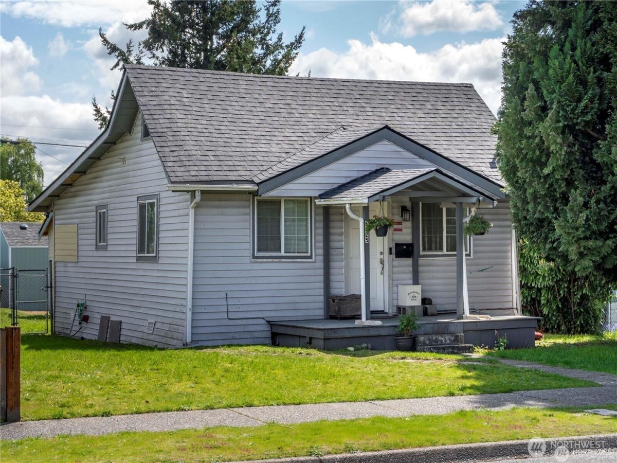 MLS #NWM2432813 image #0