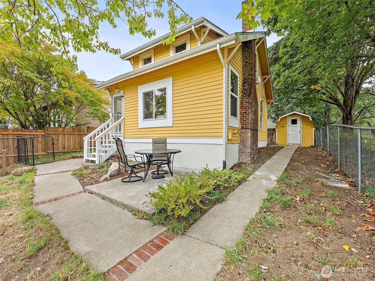 MLS #NWM2432856 image #0