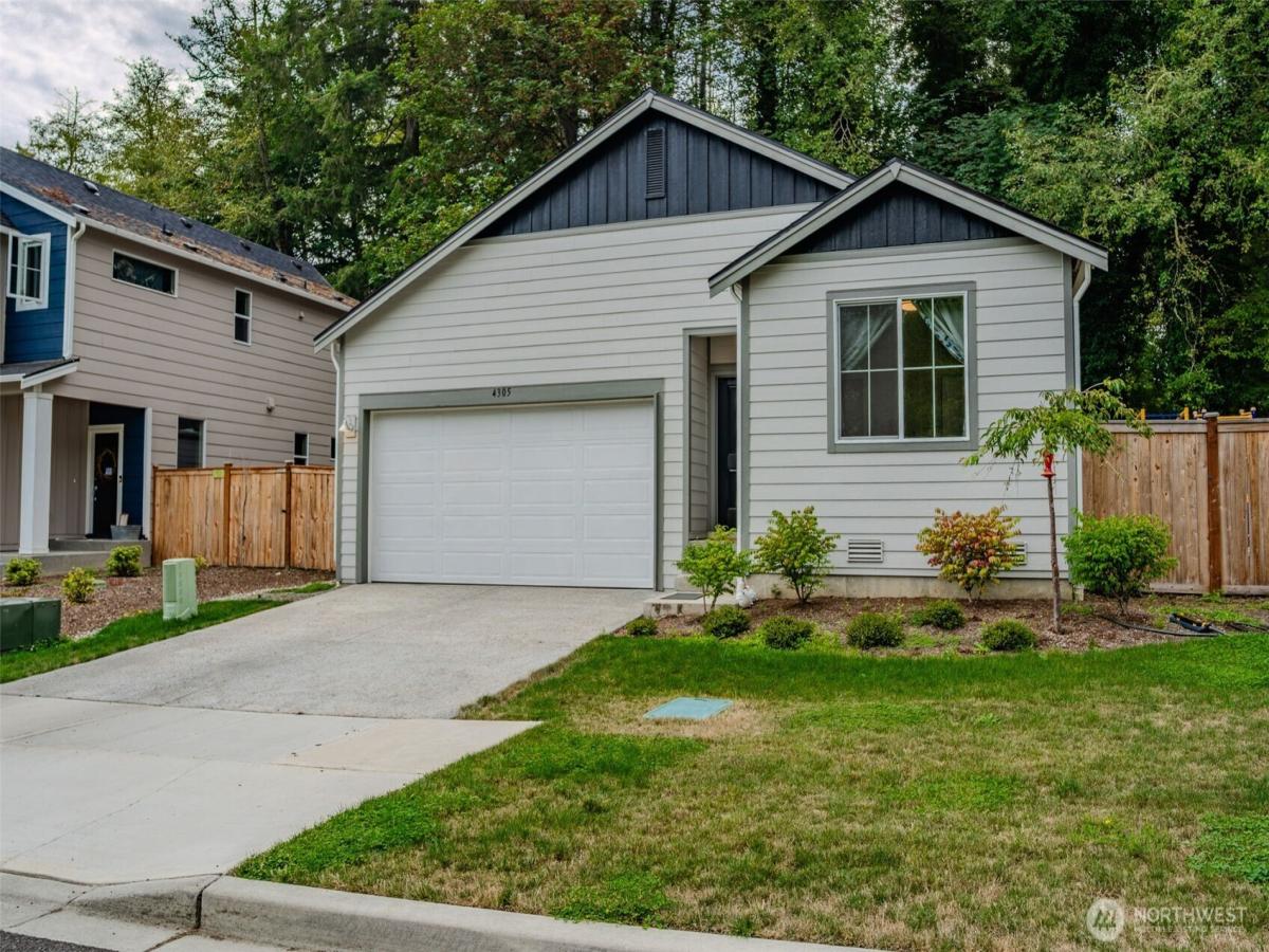 MLS #NWM2432881 image #0