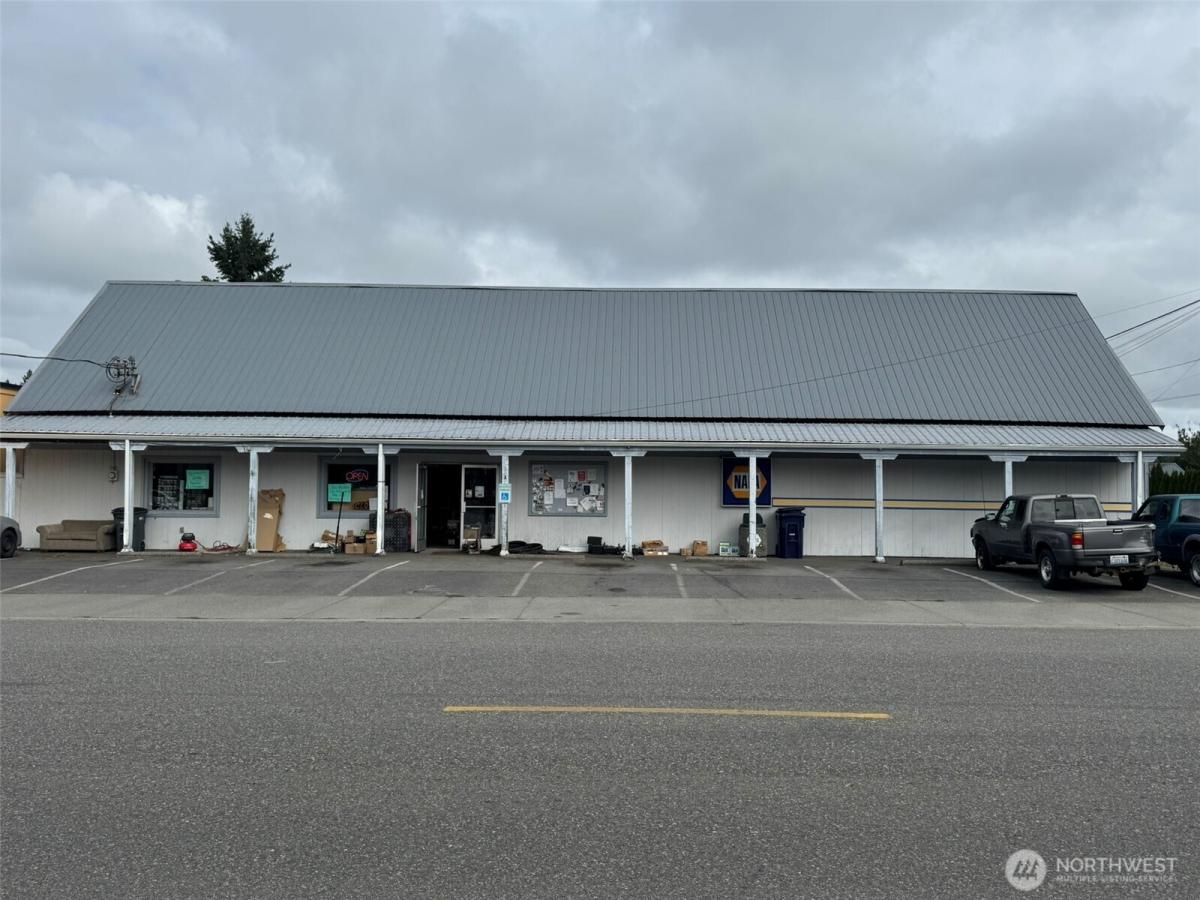 MLS #NWM2432927 image #0