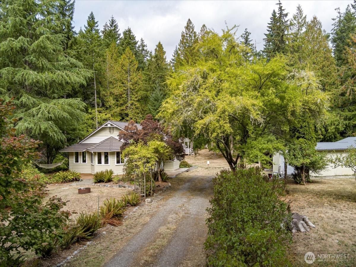 MLS #NWM2432958 image #0