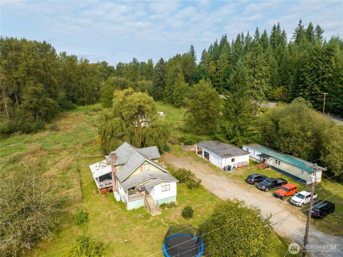 MLS #NWM2432959 image #0