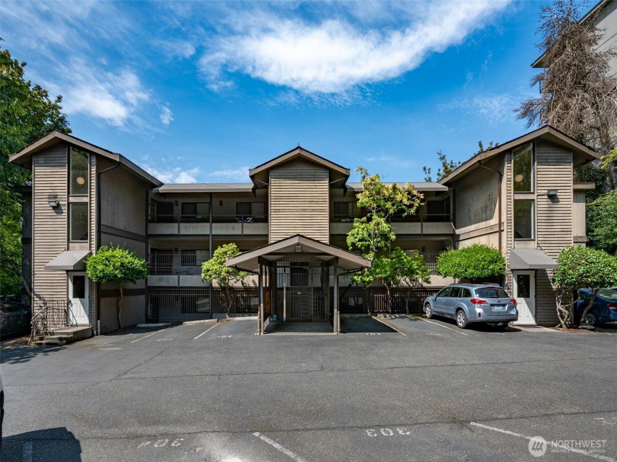 MLS #NWM2433027 image #0