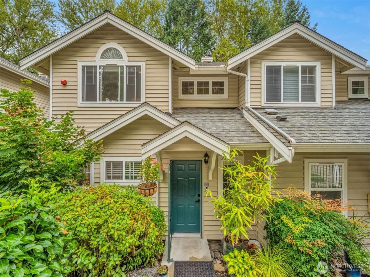 MLS #NWM2433035 image #0