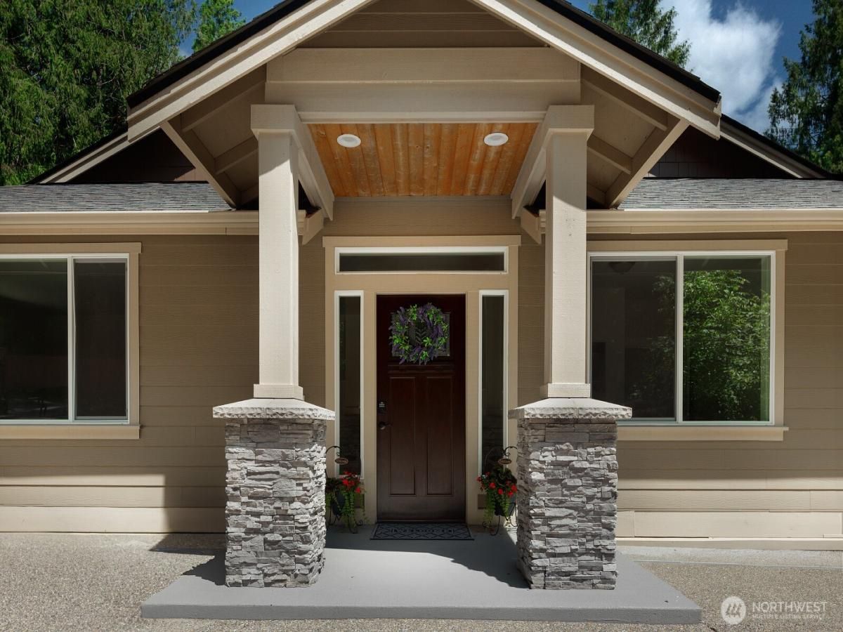 MLS #NWM2433075 image #0