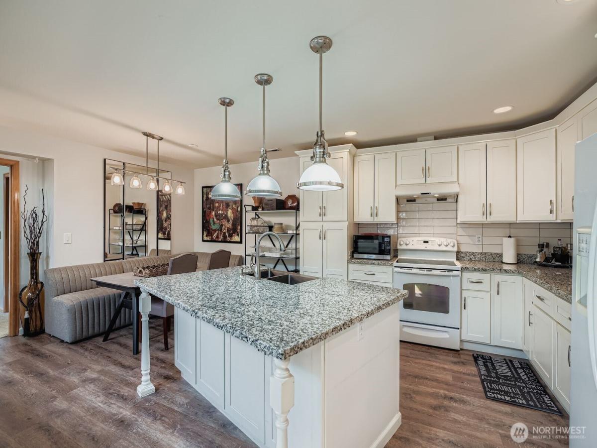 MLS #NWM2433077 image #0