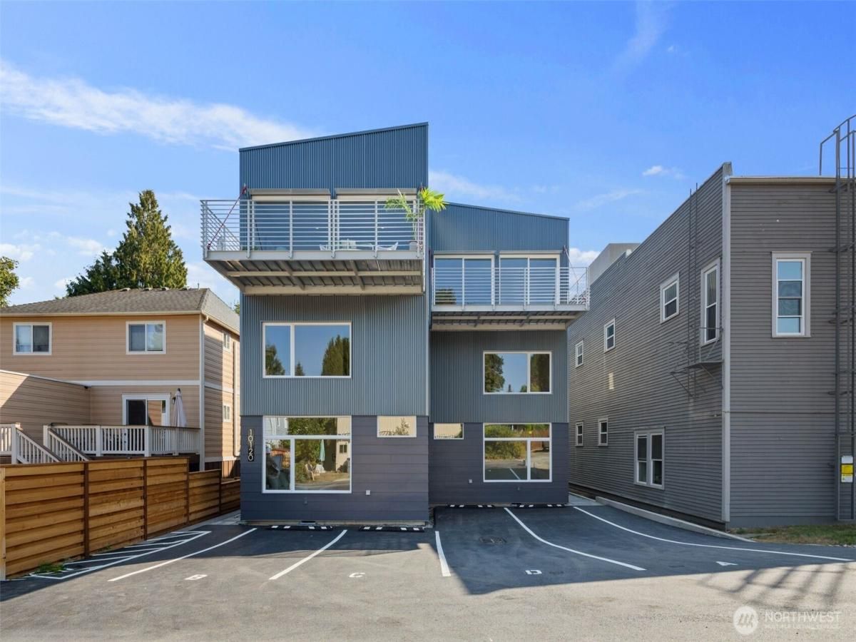 MLS #NWM2433164 image #0