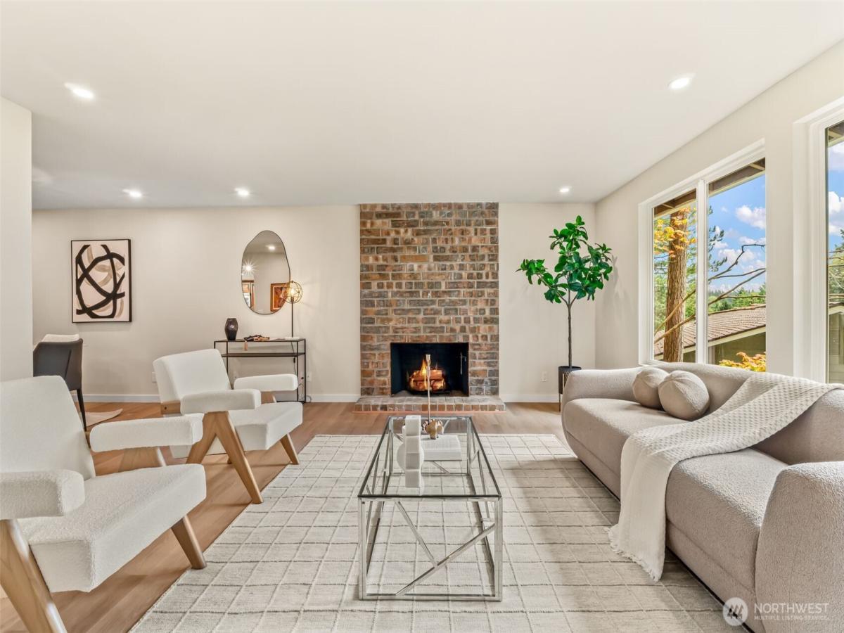 MLS #NWM2433308 image #0