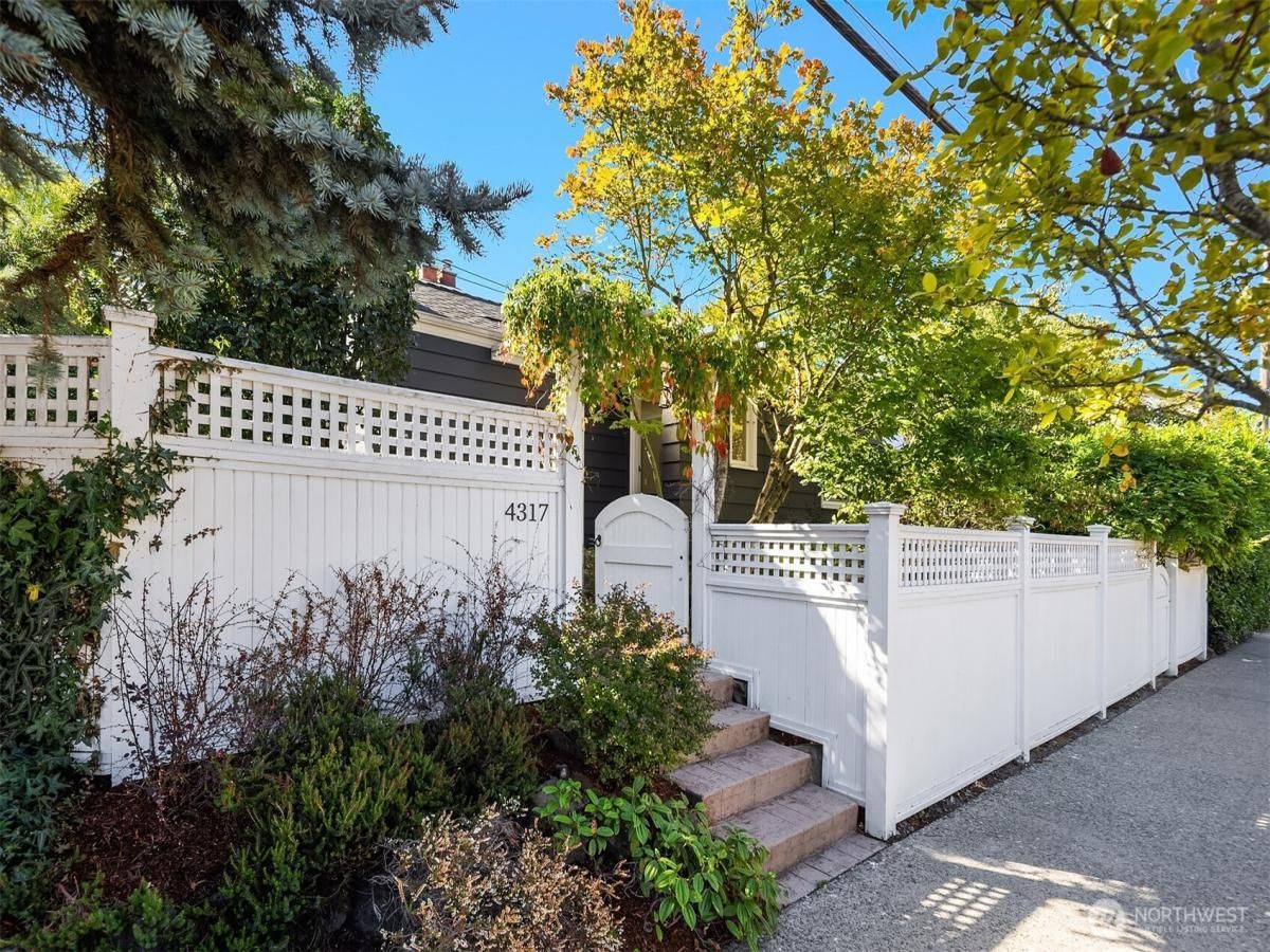 MLS #NWM2433518 image #0