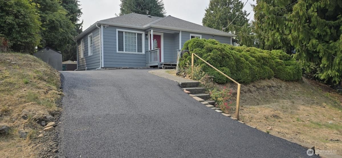 MLS #NWM2433550 image #0
