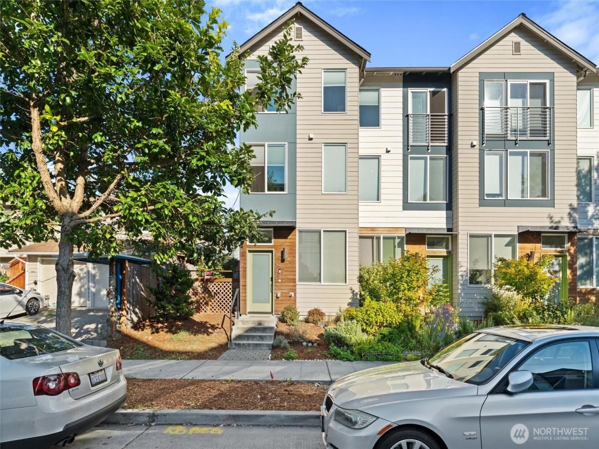 MLS #NWM2433568 image #0