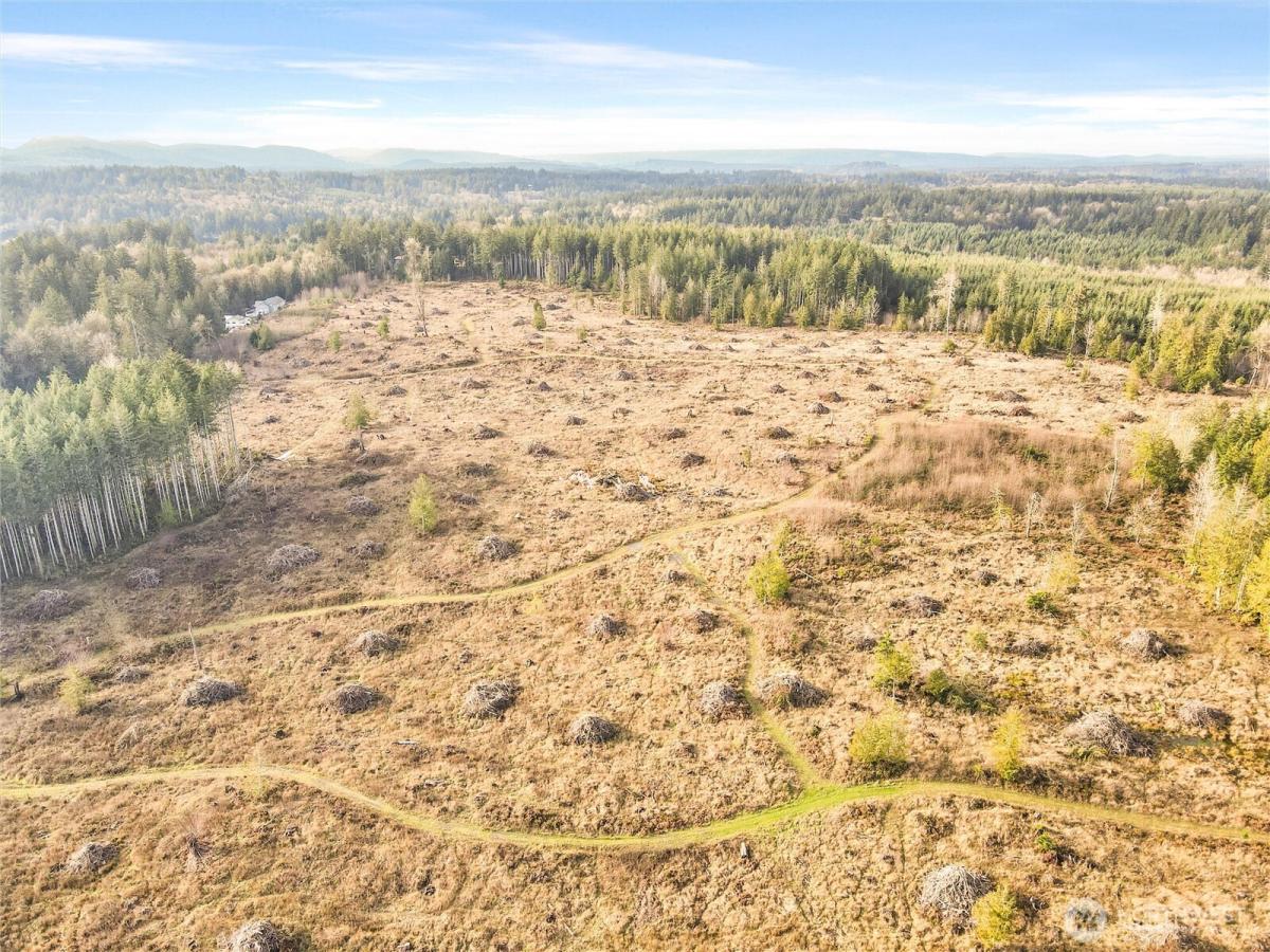 MLS #NWM2433602 image #0