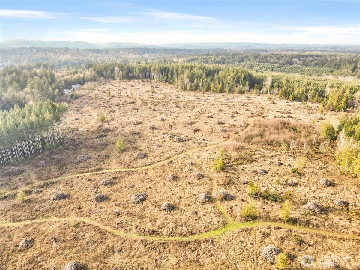 MLS #NWM2433602 image #0