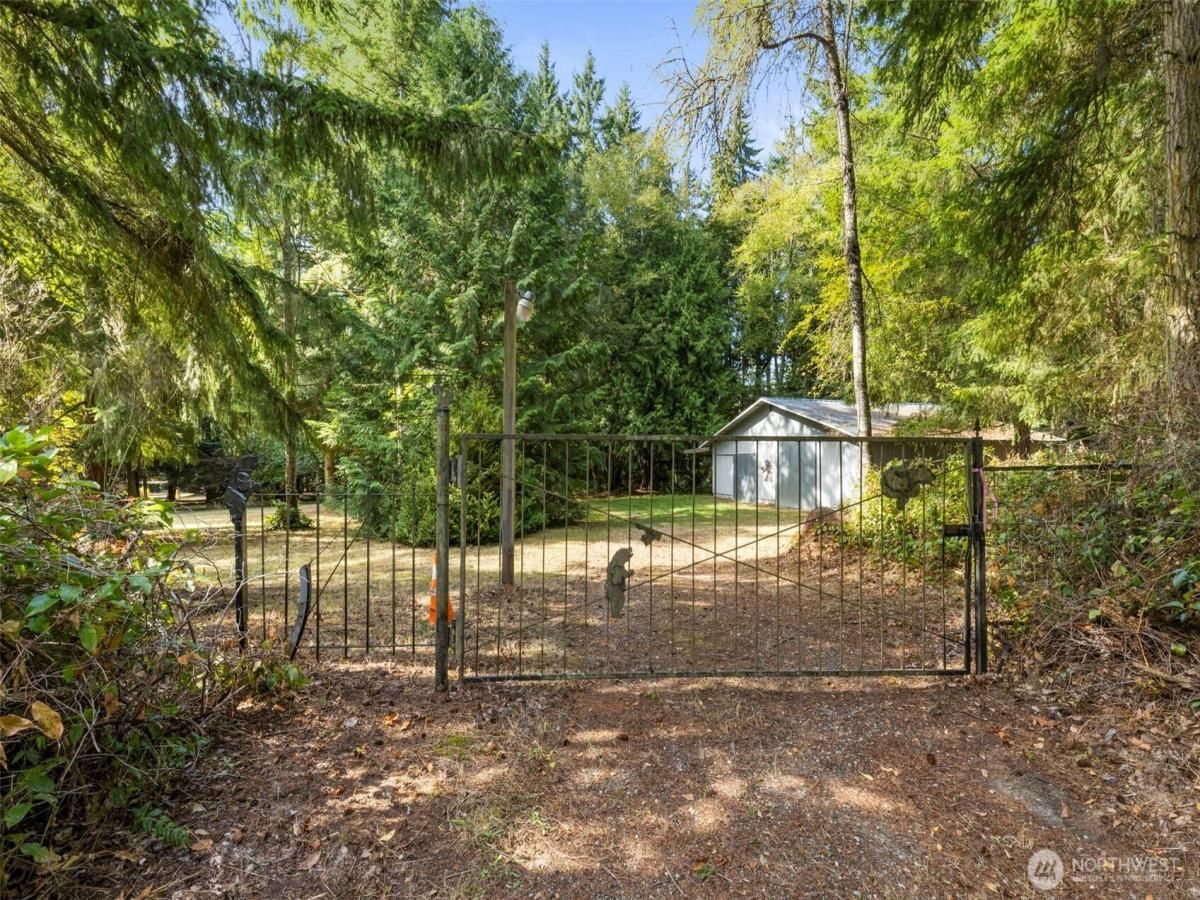 MLS #NWM2433611 image #0