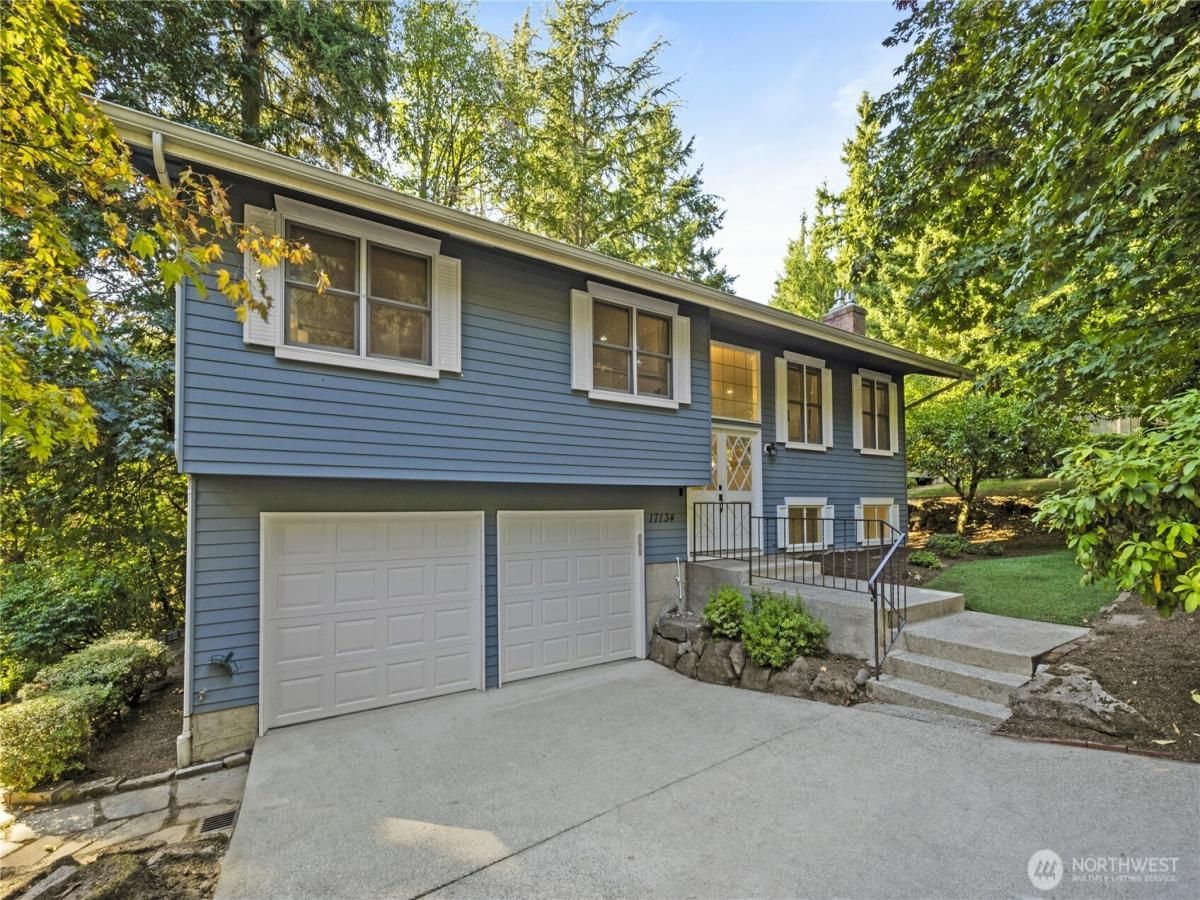 MLS #NWM2433640 image #0