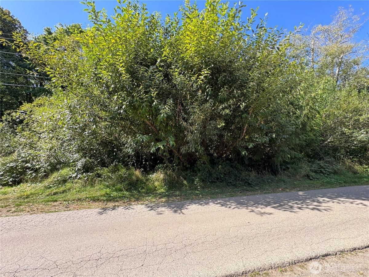 MLS #NWM2433655 image #0