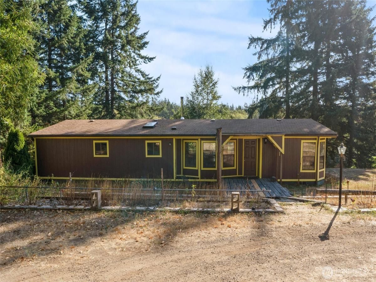 MLS #NWM2433748 image #0