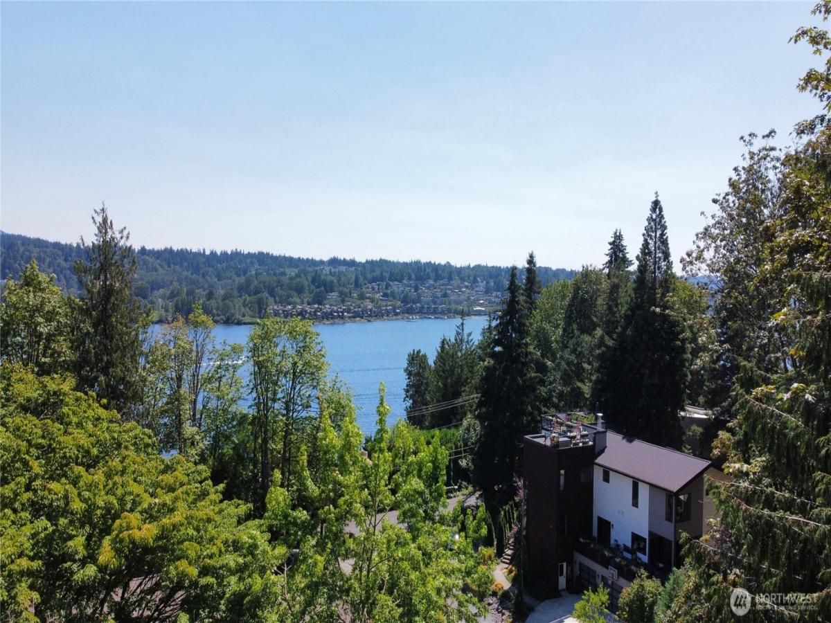 MLS #NWM2433801 image #0