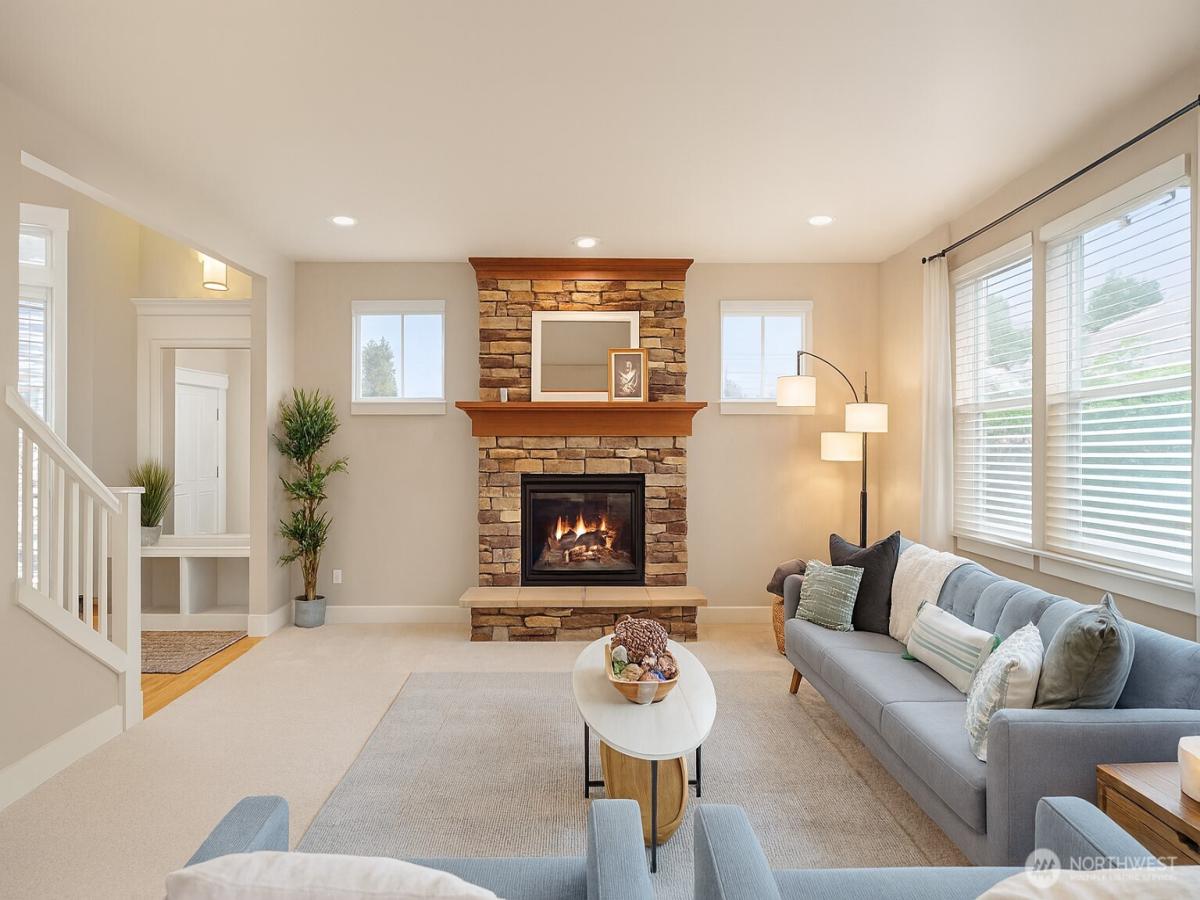 MLS #NWM2433828 image #0