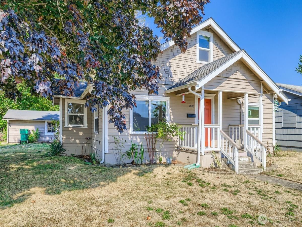 MLS #NWM2433851 image #0