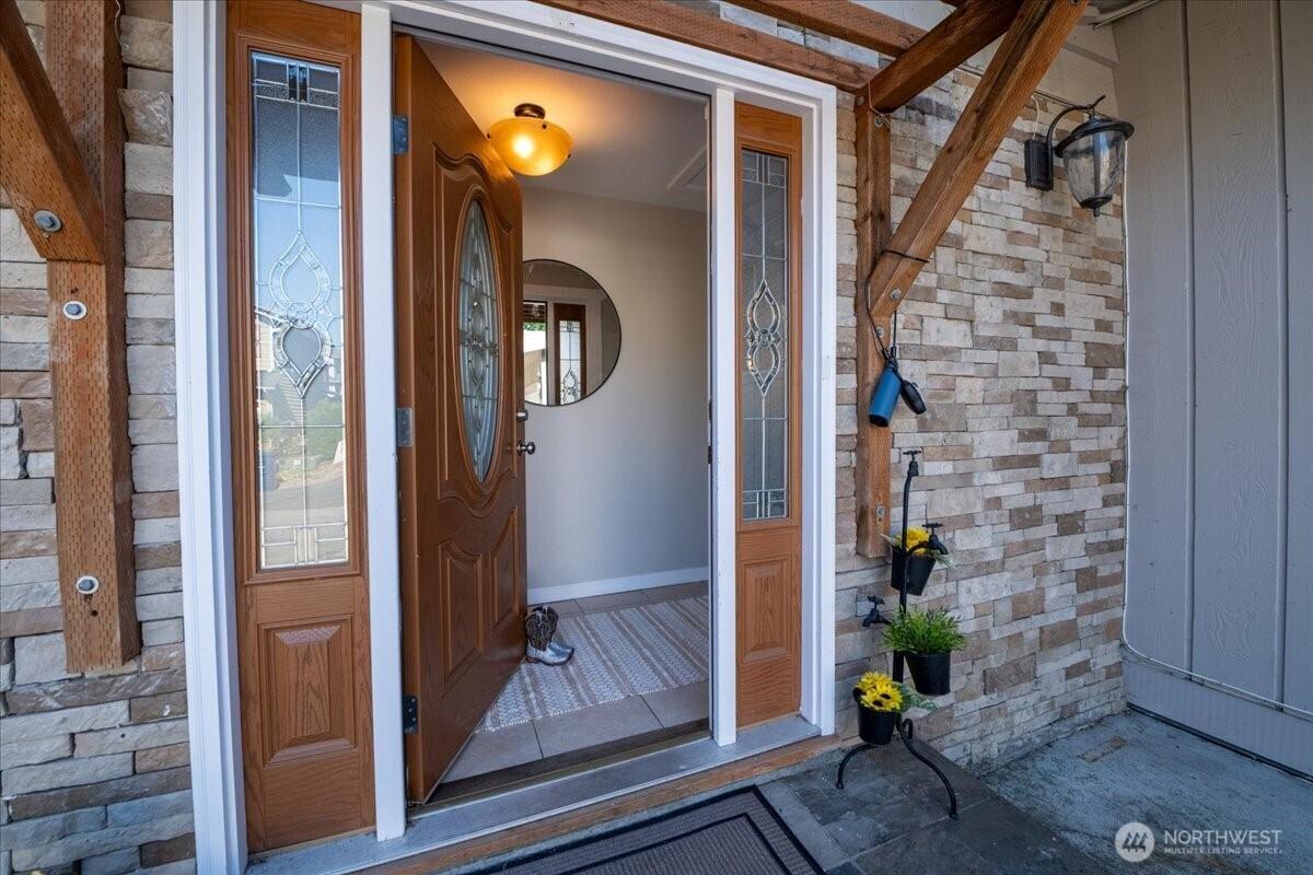 MLS #NWM2433871 image #0