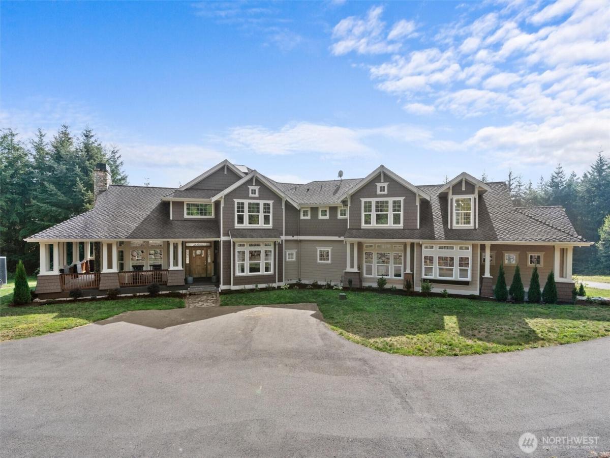 MLS #NWM2433923 image #0