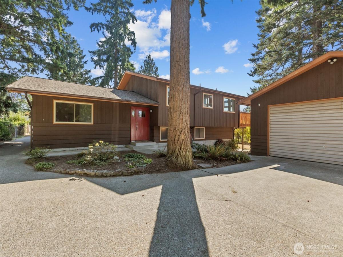 MLS #NWM2433963 image #0