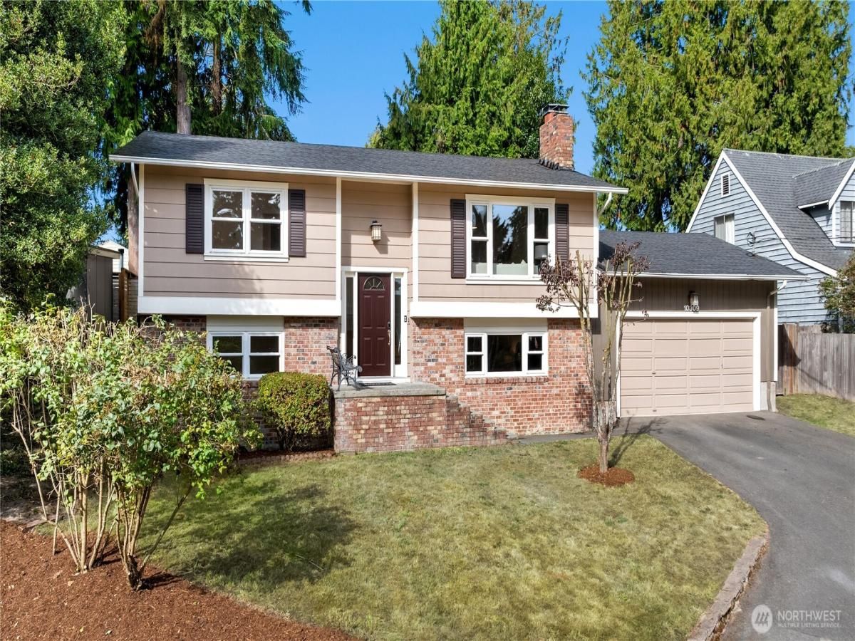 MLS #NWM2433983 image #0