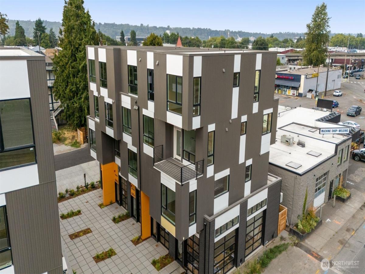 MLS #NWM2433993 image #0