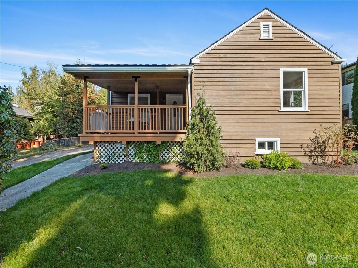 MLS #NWM2434208 image #0