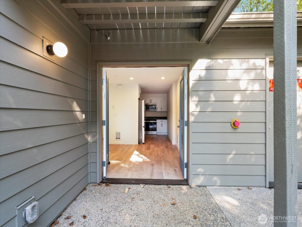 MLS #NWM2434209 image #0