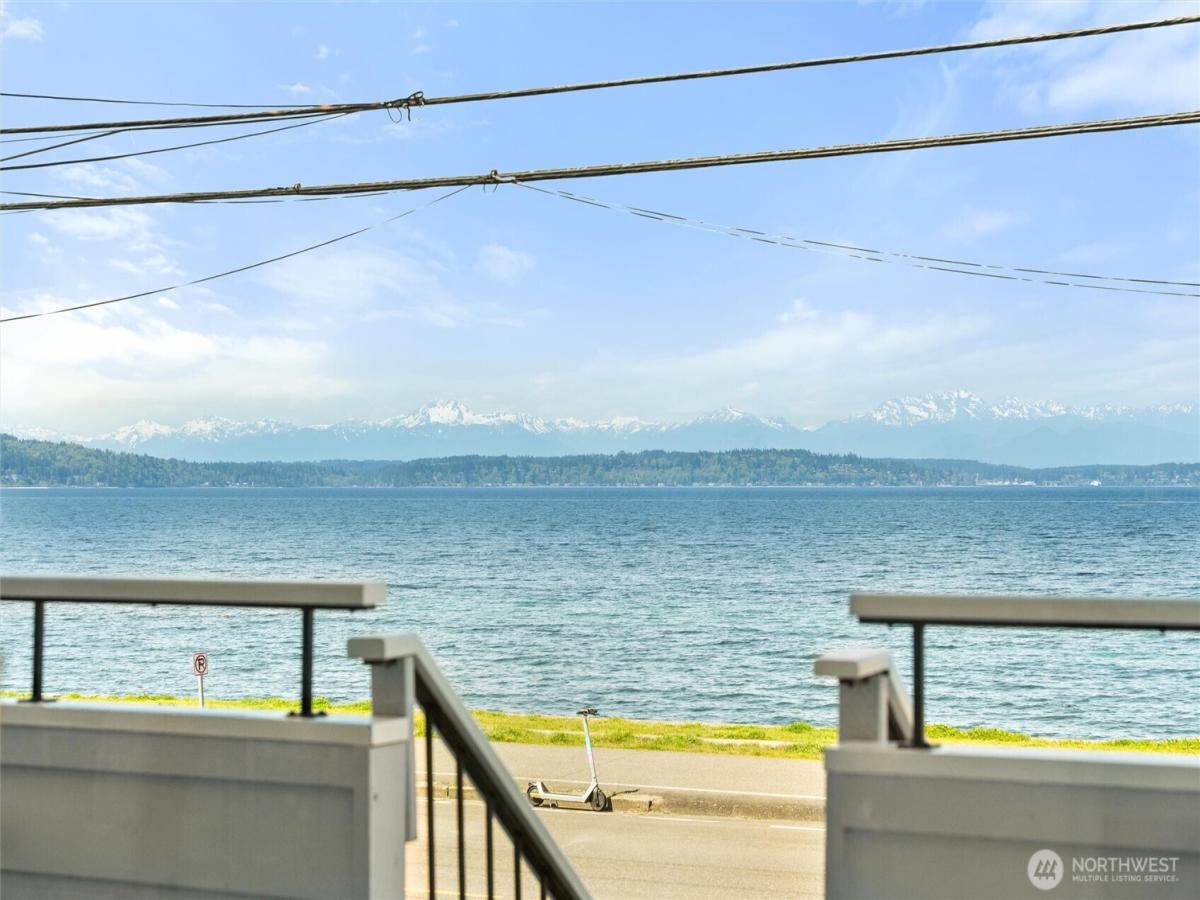 MLS #NWM2434336 image #0