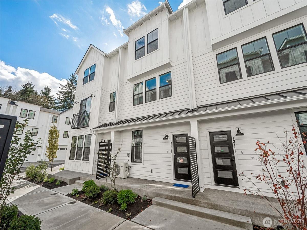 MLS #NWM2434352 image #0