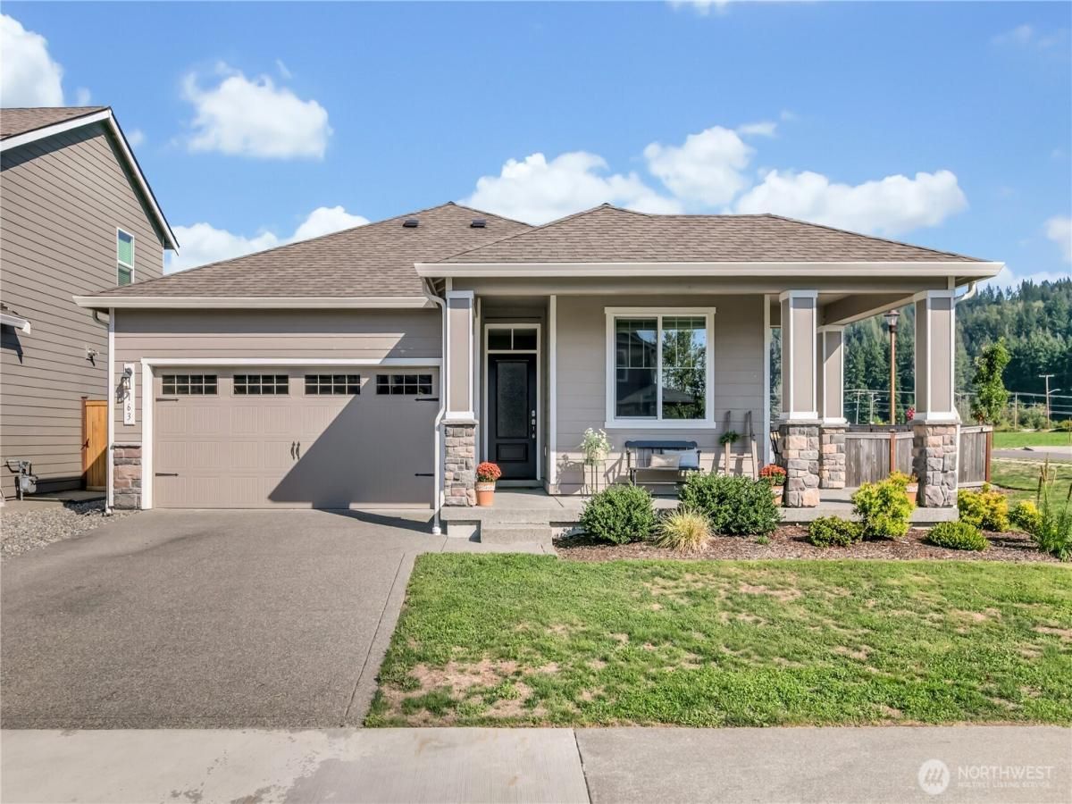 MLS #NWM2434360 image #0