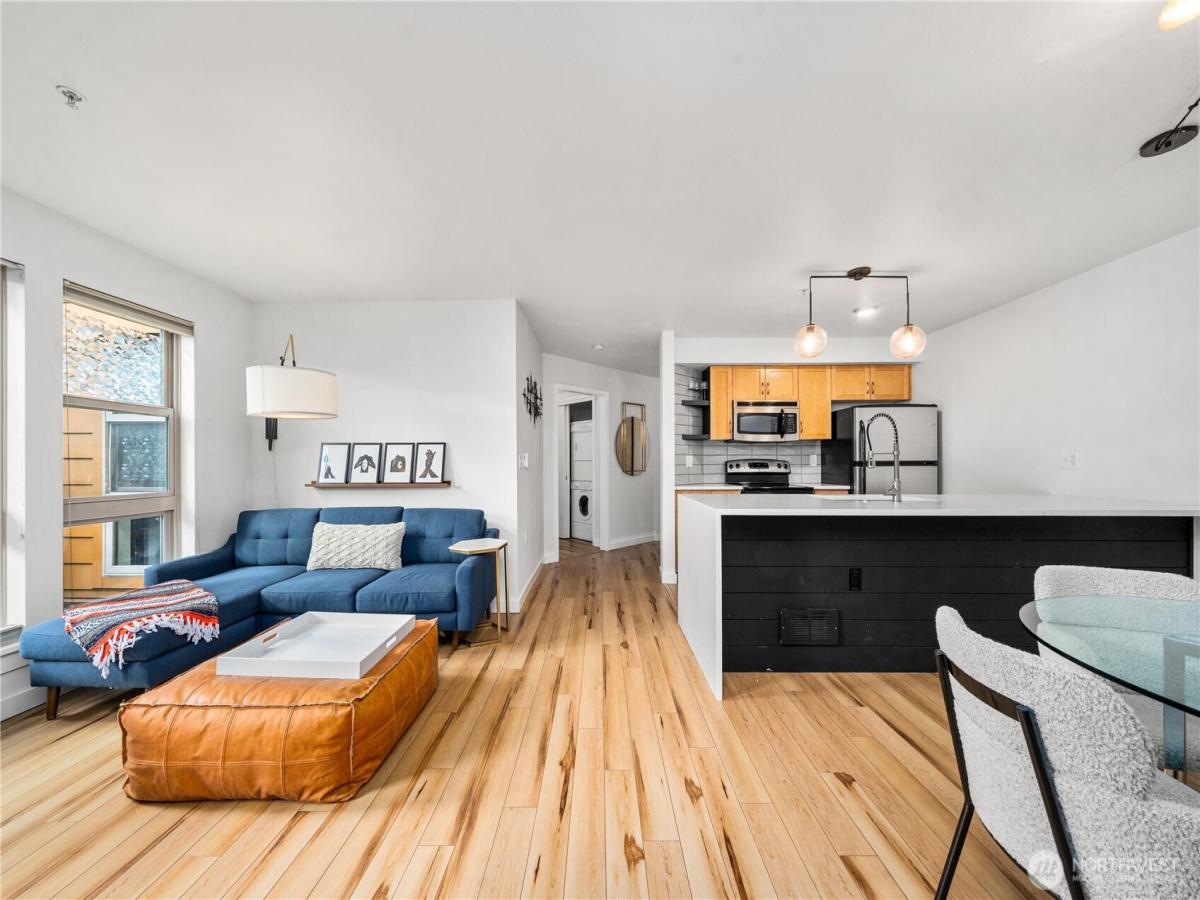 MLS #NWM2434422 image #0