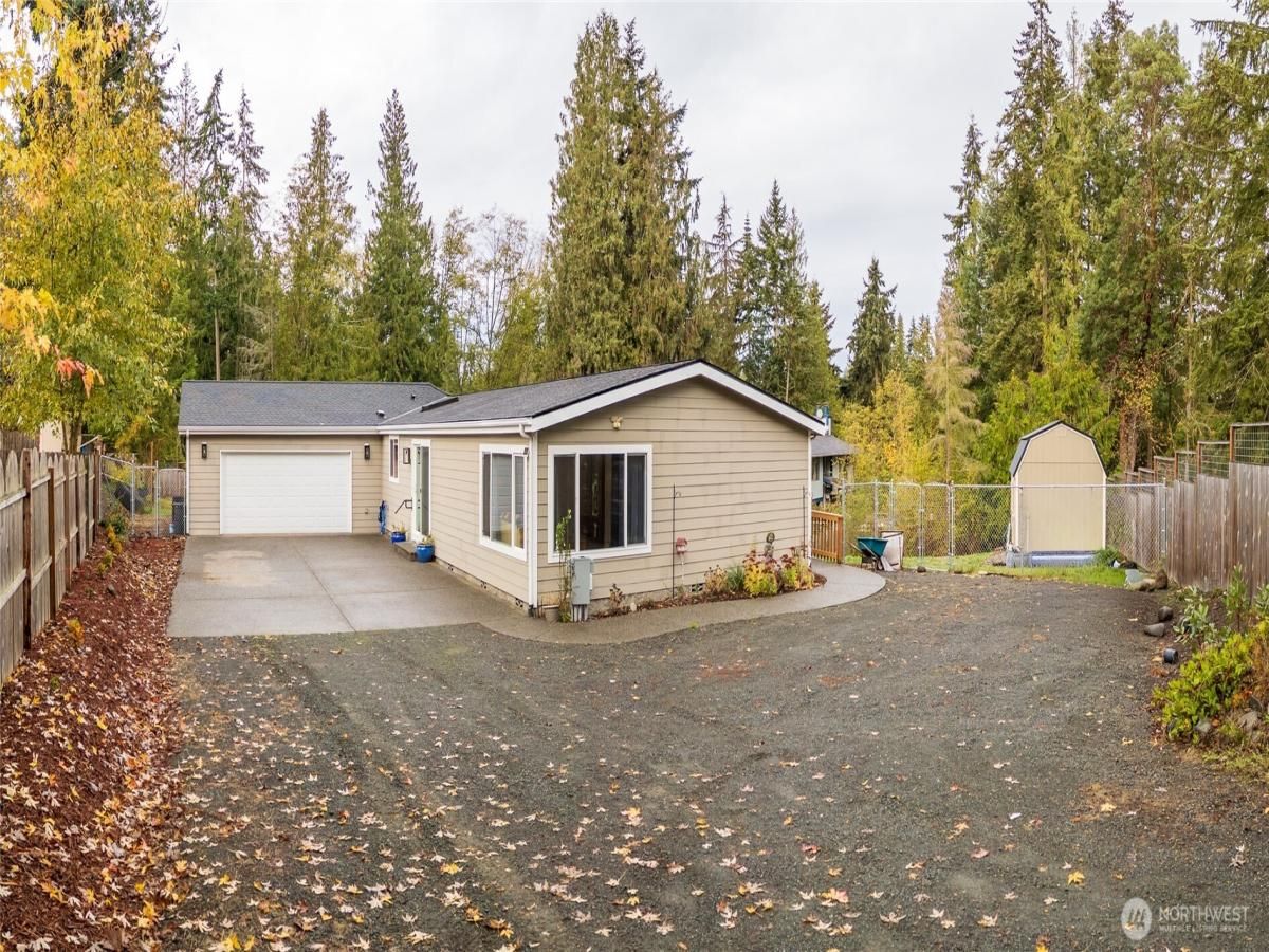 MLS #NWM2434535 image #0