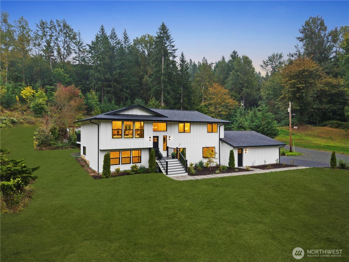 MLS #NWM2434573 image #0