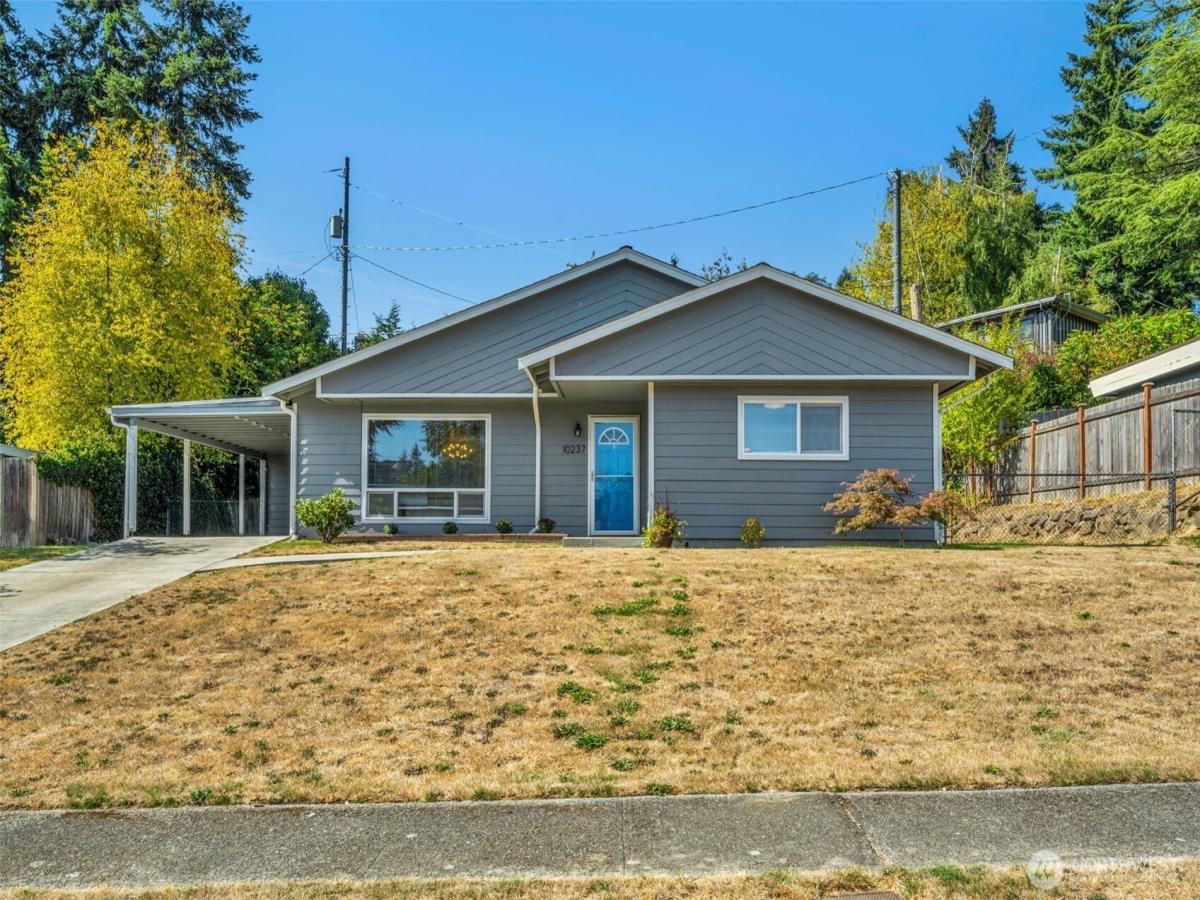MLS #NWM2434641 image #0