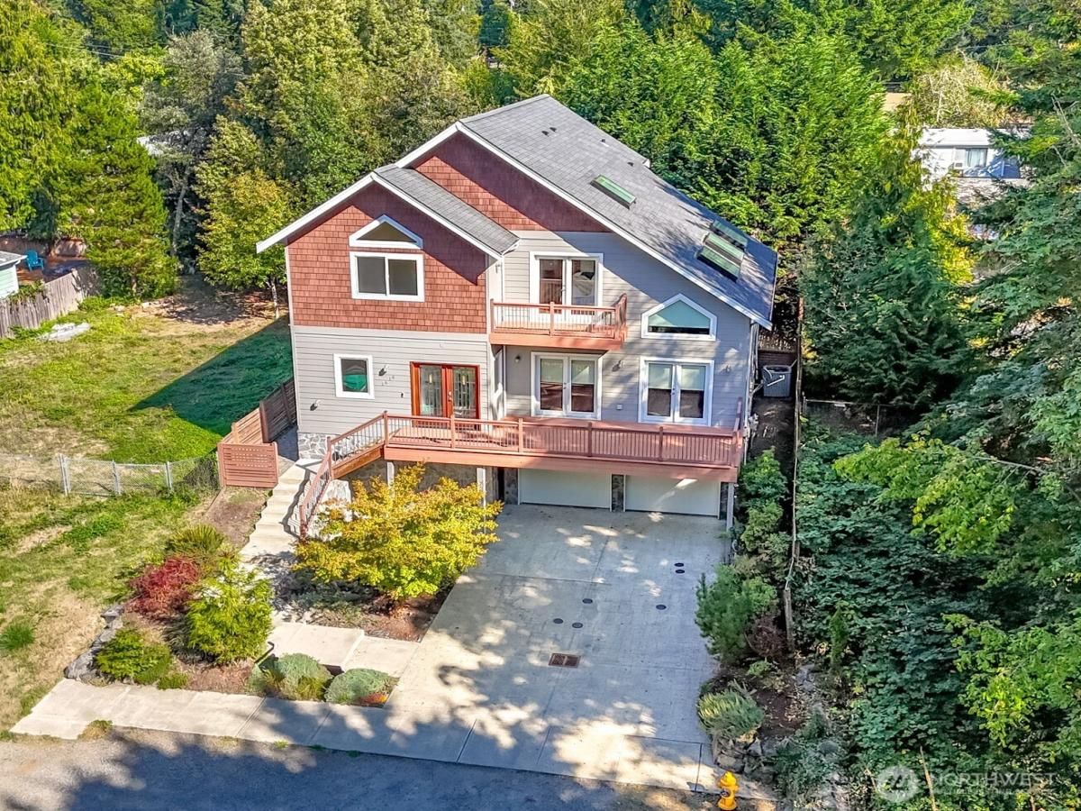 MLS #NWM2434672 image #0