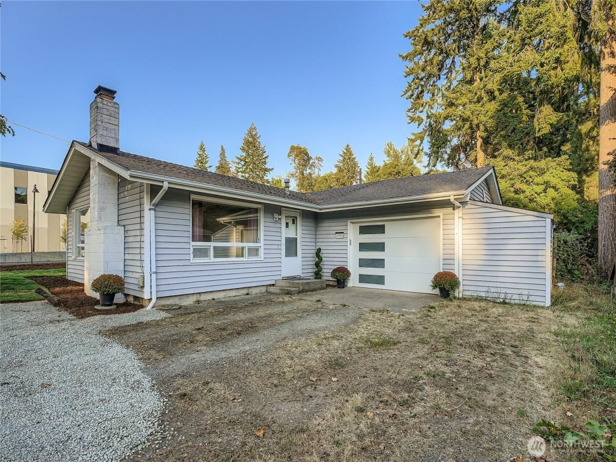 MLS #NWM2434755 image #0