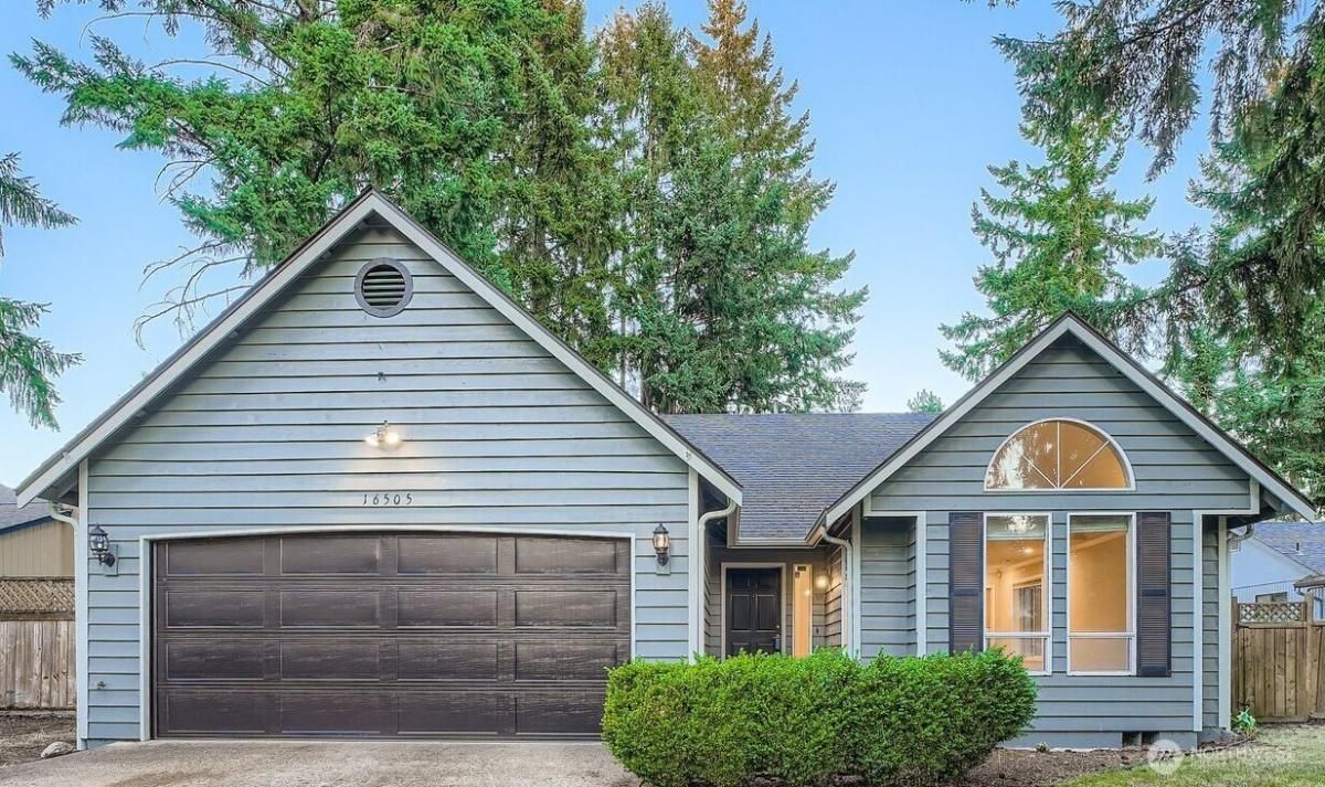 MLS #NWM2434802 image #0