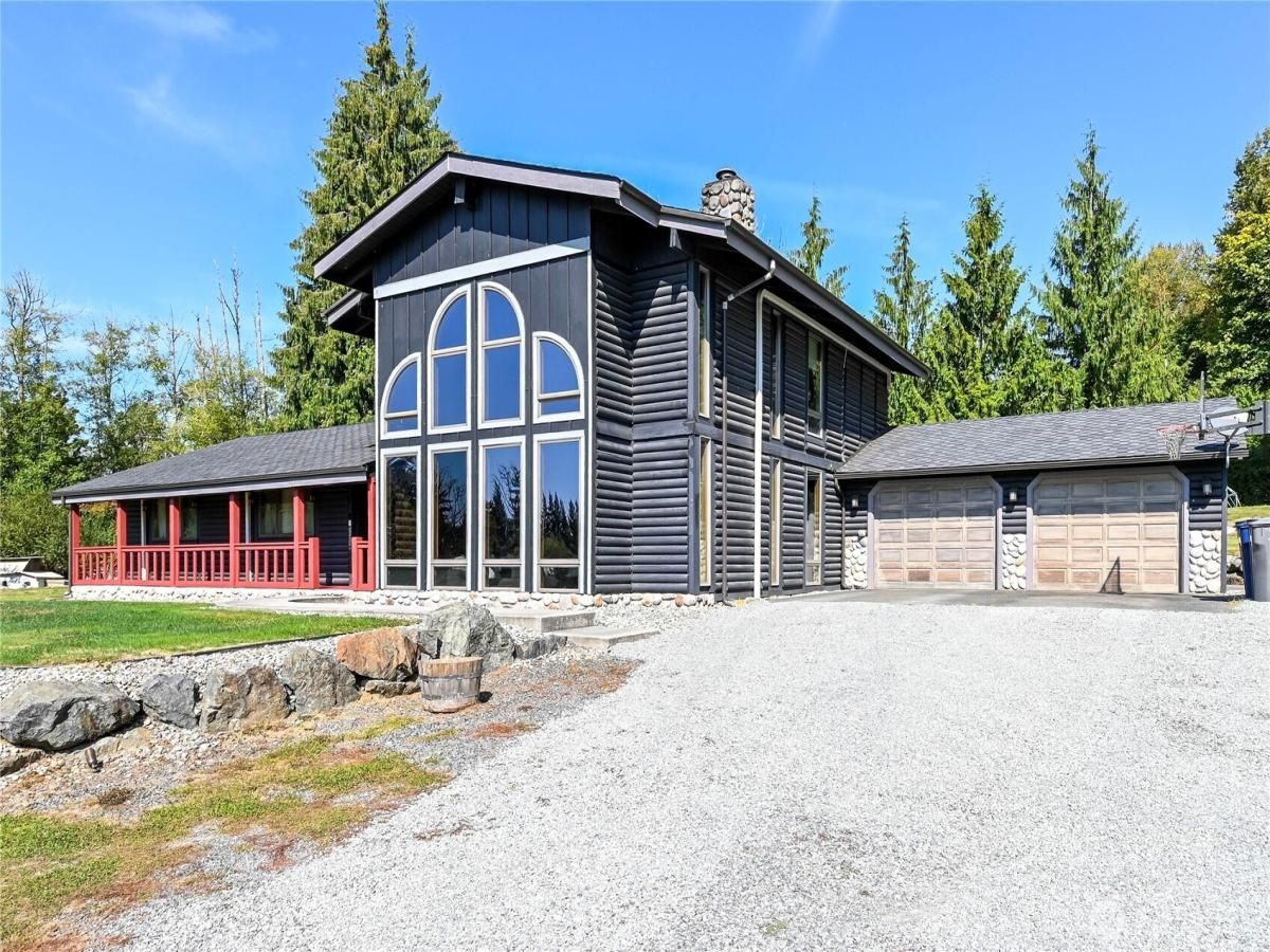 MLS #NWM2434934 image #0