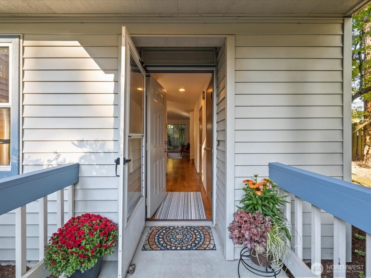 MLS #NWM2435143 image #0