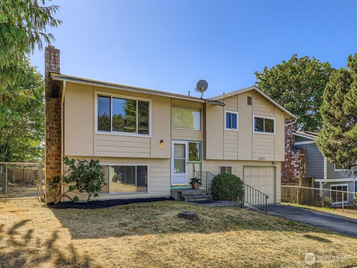 MLS #NWM2435214 image #0