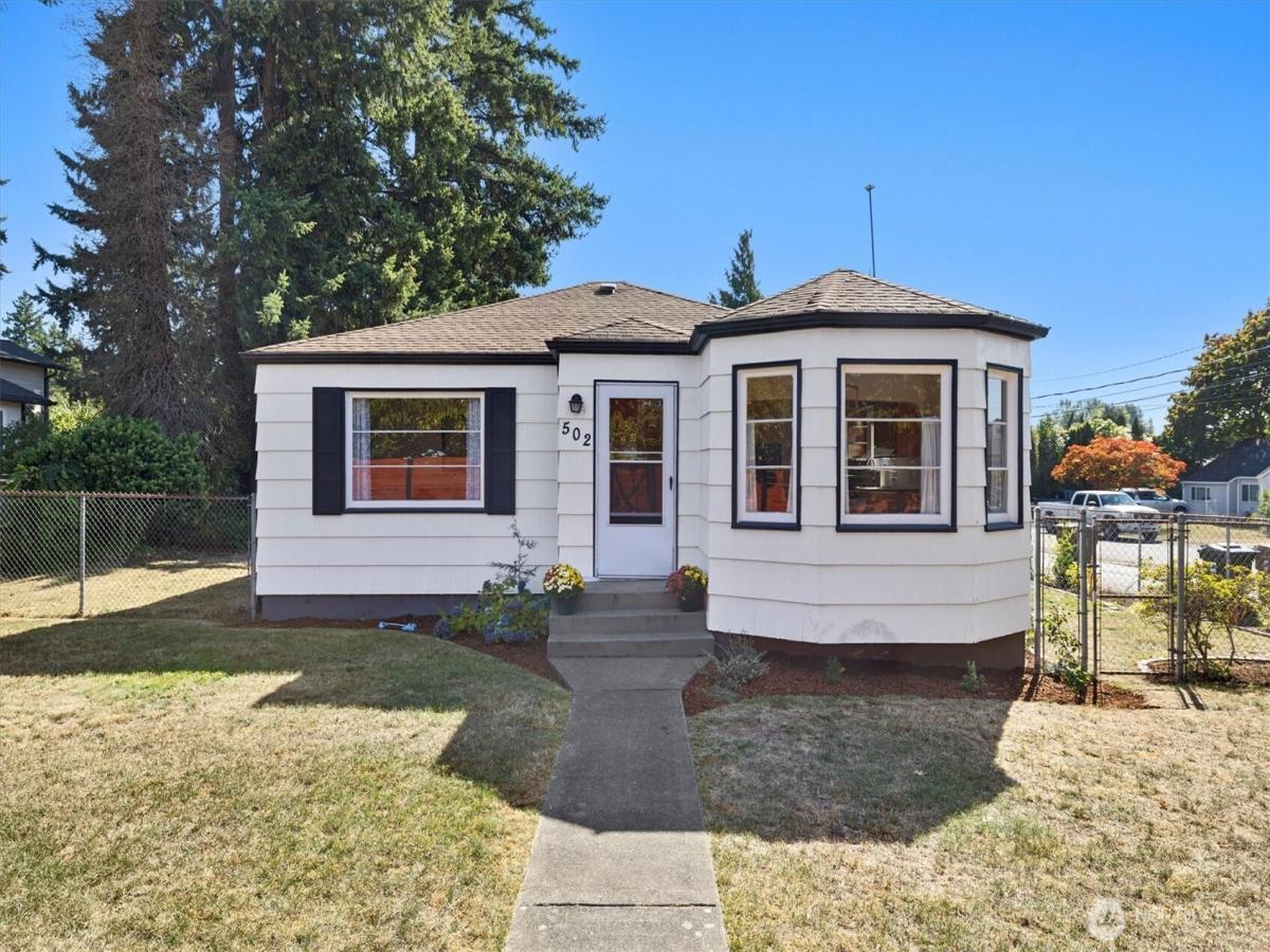 MLS #NWM2435253 image #0