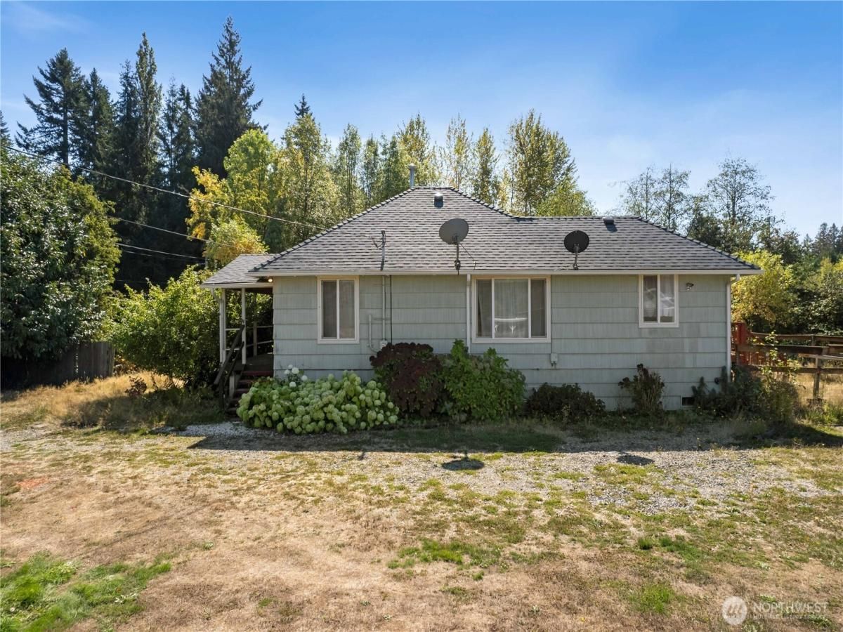 MLS #NWM2435297 image #0