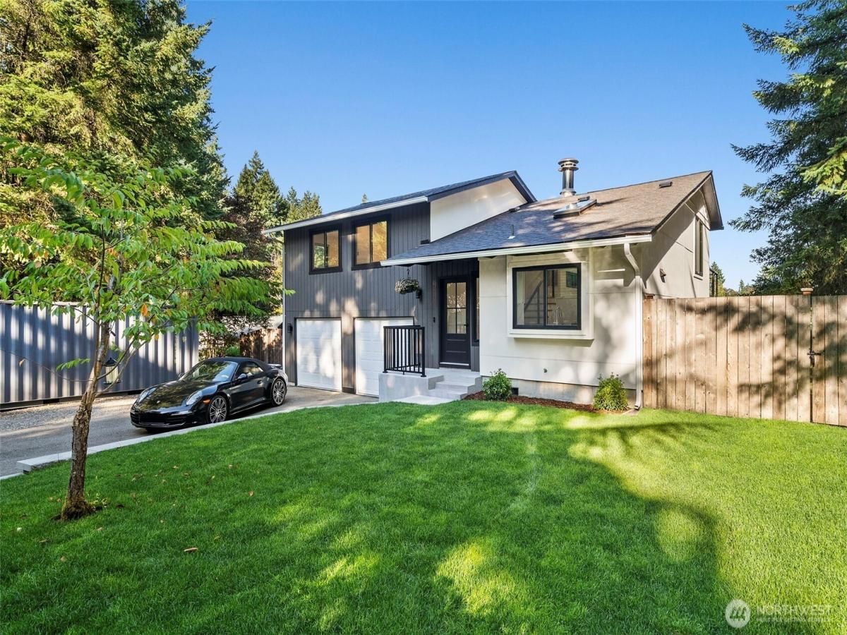 MLS #NWM2435408 image #0