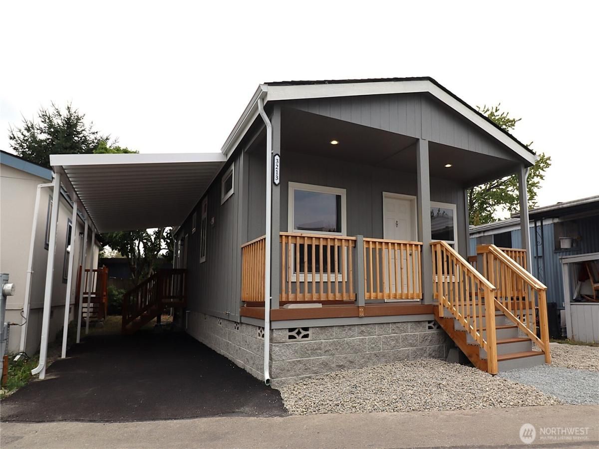 MLS #NWM2435440 image #0