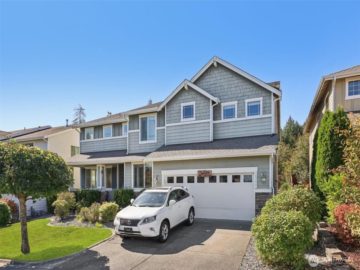 MLS #NWM2435693 image #0